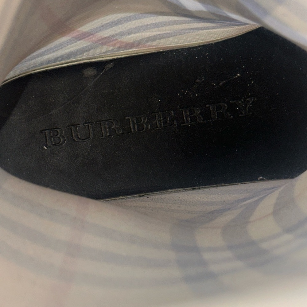 Burberry Black Textured Sole - Picture 6 of 7